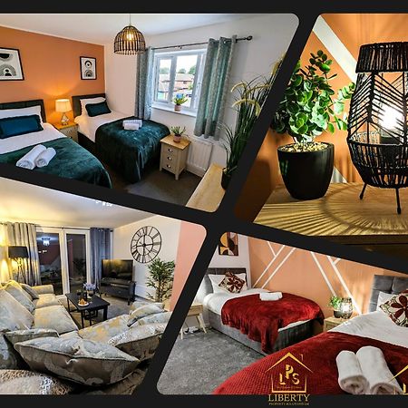 6 Guests * 4 Bedroom * Free Wi-Fi *헌팅던 외부 사진