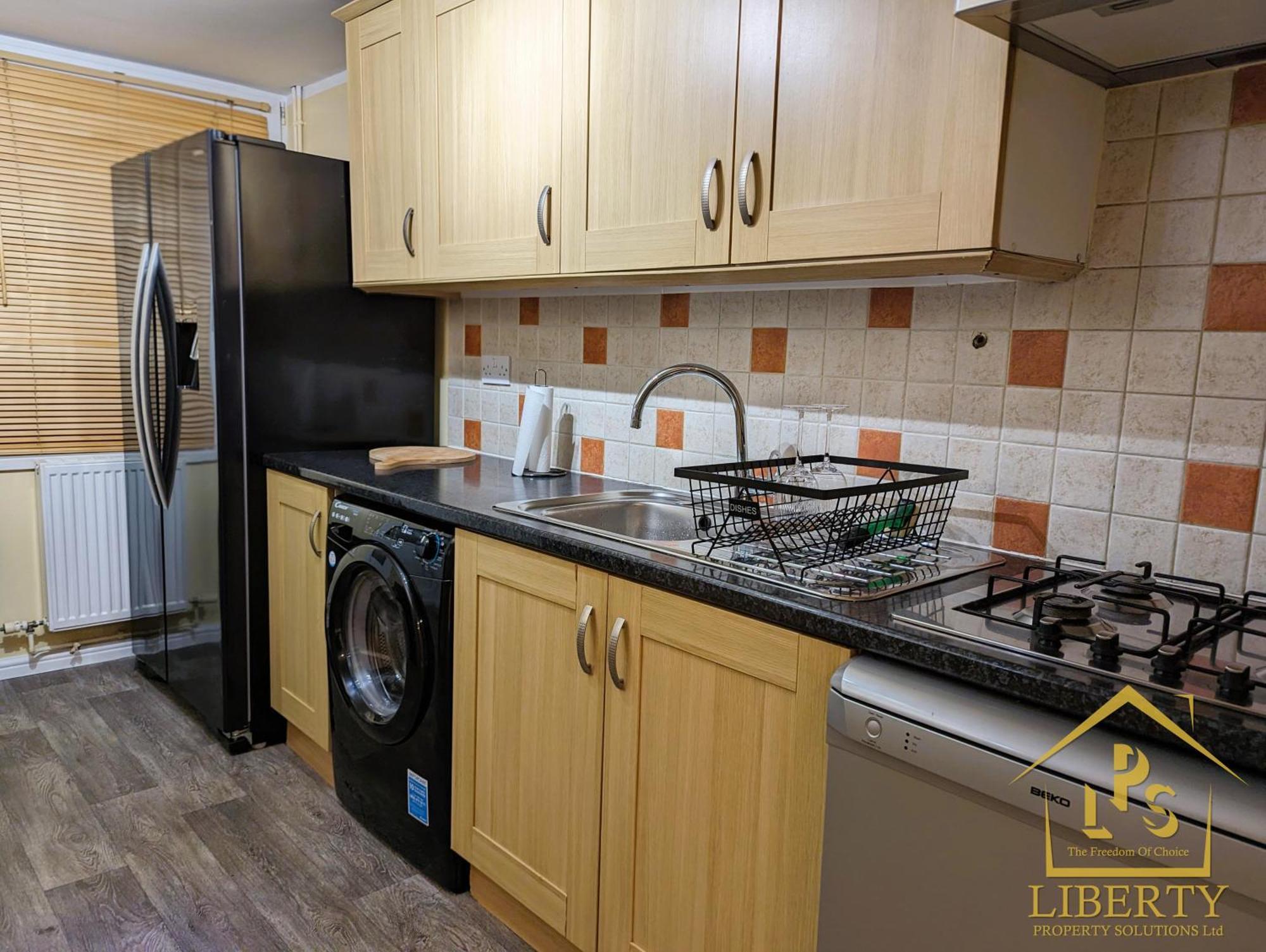 6 Guests * 4 Bedroom * Free Wi-Fi *헌팅던 외부 사진